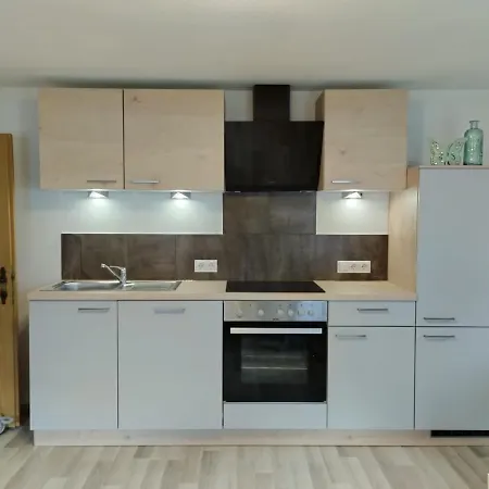 Haus Heimat & Vendégház Huben